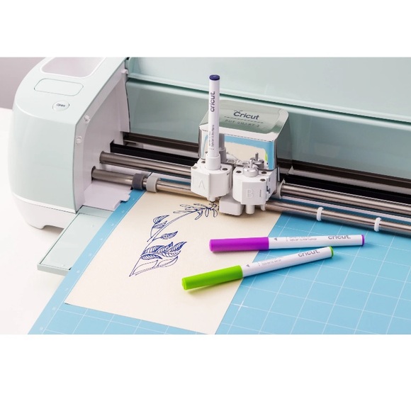 Cricut 30 Count Ultimate Fine Point Pen Set - Picture 5 of 5